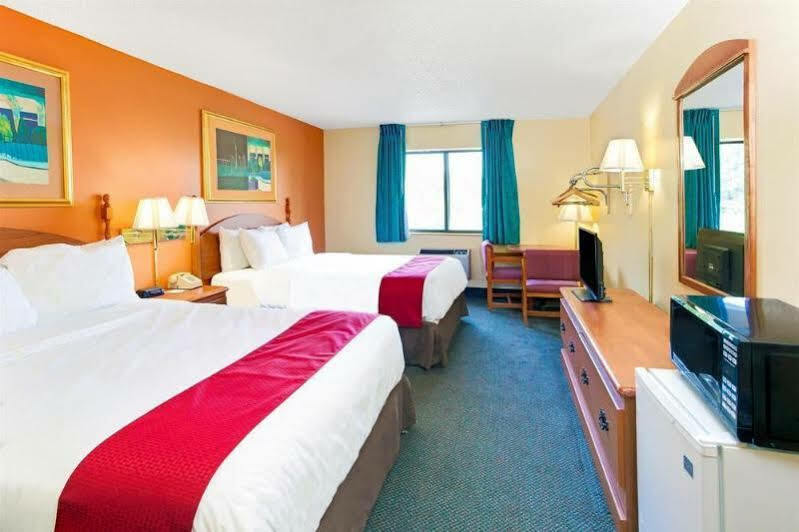 Super 8 By Wyndham Villa Rica Luaran gambar